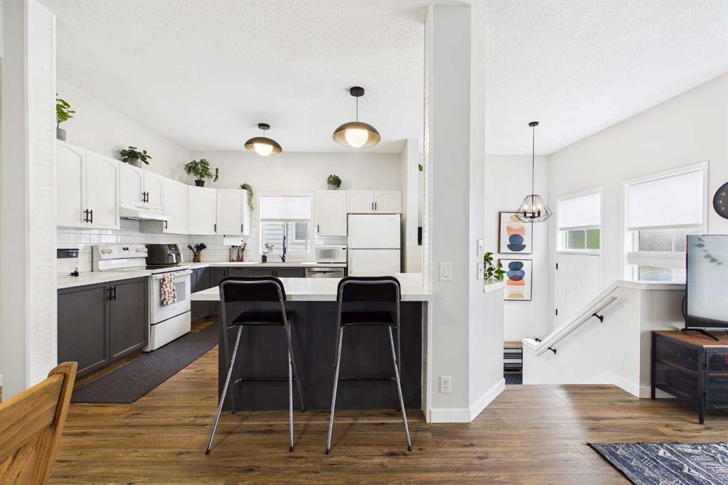 Picture for 58 Hidden Crescent NW