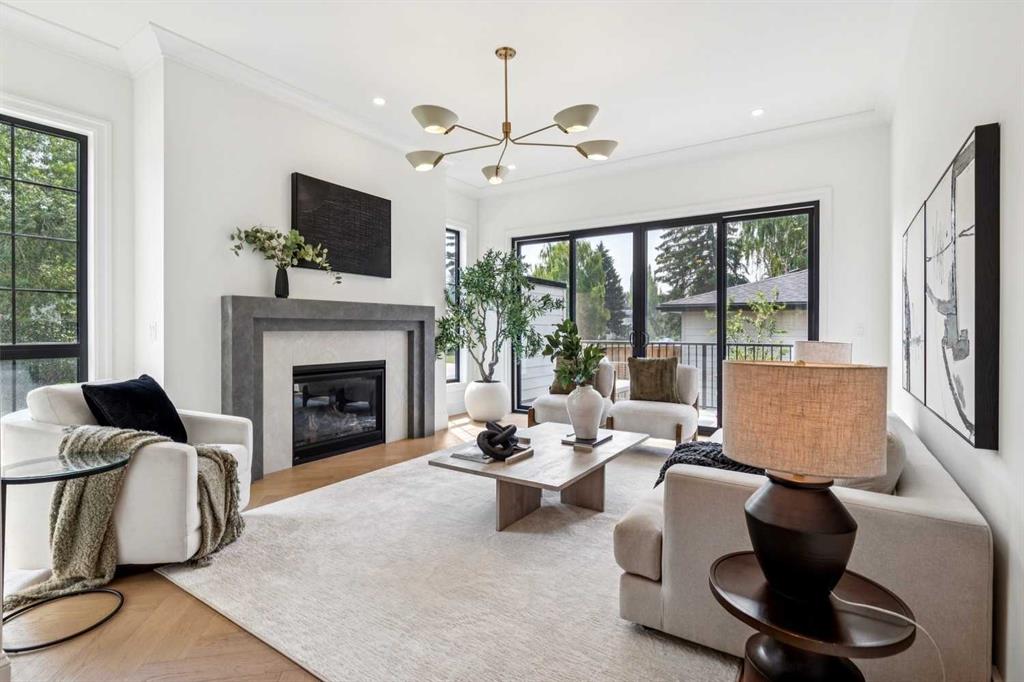 Picture for 1605 42 Avenue SW