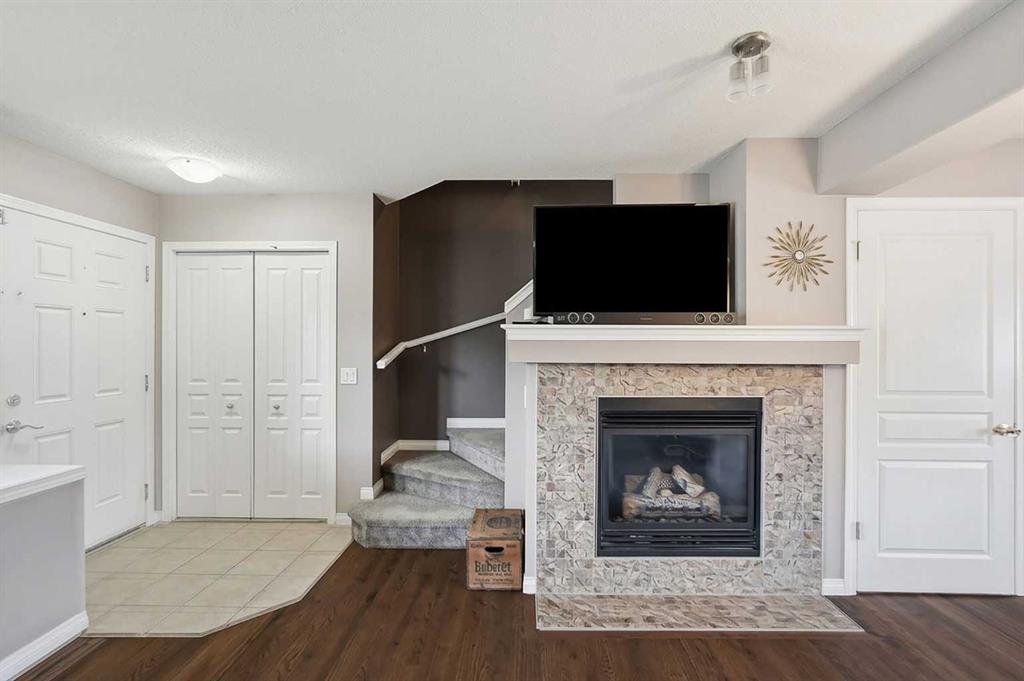 Picture for 71 Elgin Meadows Garden SE