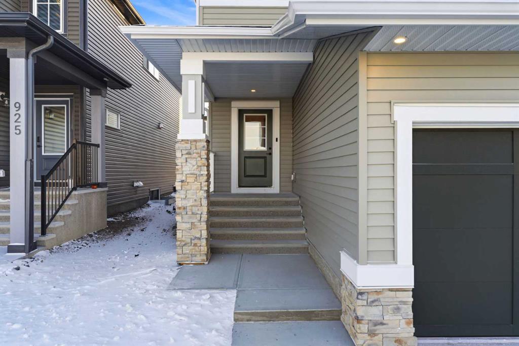 Picture for 921 Chinook Winds Meadow SW