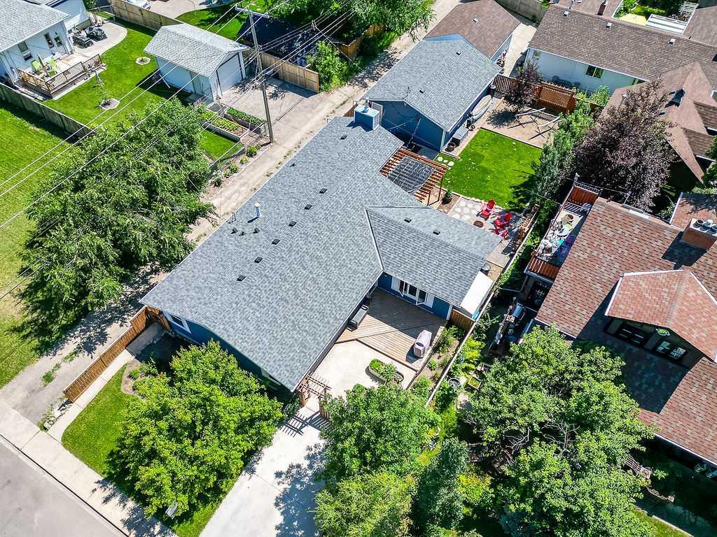 Picture for 723 5 Avenue SW