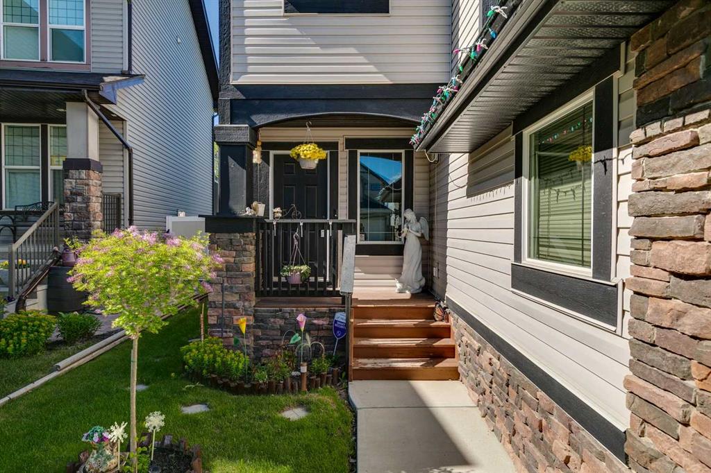 Picture for 23 Kingston View SE