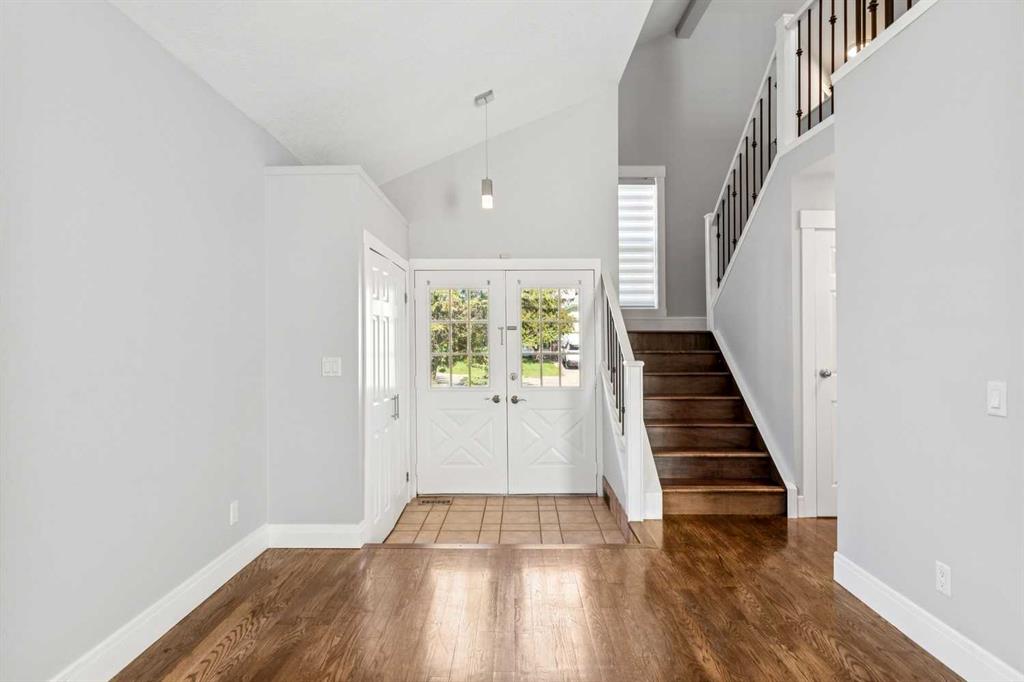Picture for 79 Millside Crescent SW