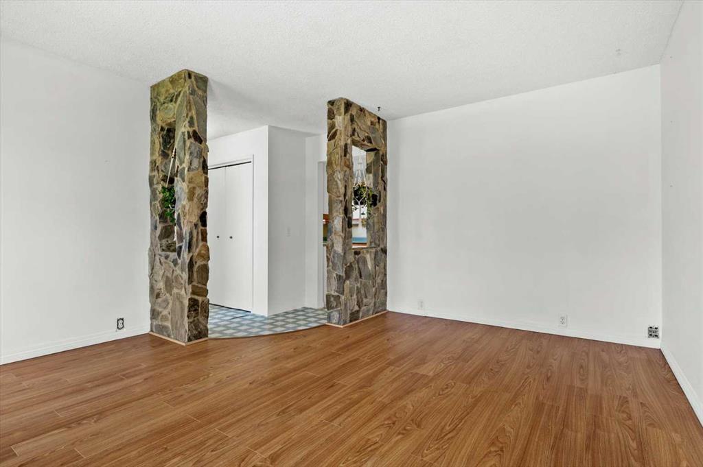 Picture for 96 Jensen Crescent NE