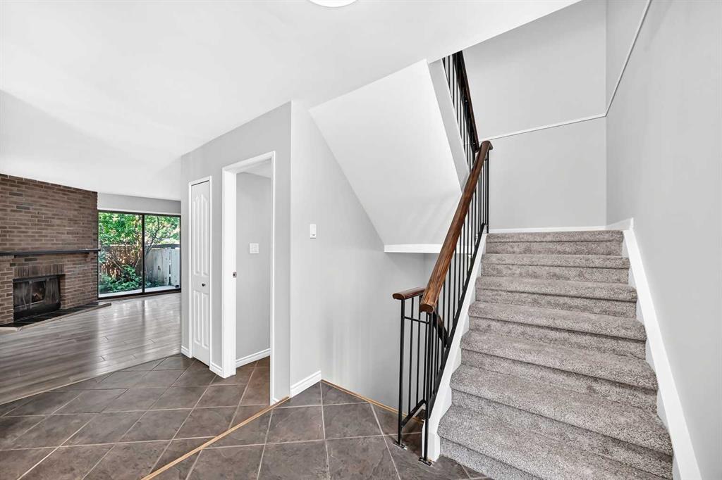 Picture for 15, 2210 Oakmoor Drive SW