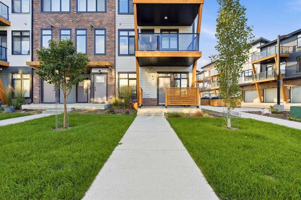 Picture for 301, 562 Seton Circle SE