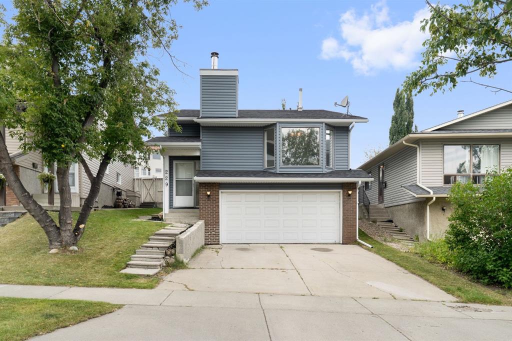 Picture for 229 Macewan Glen Drive NW