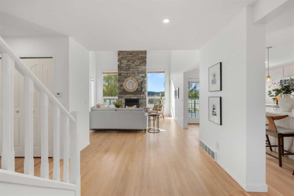 Picture for 52 West Mitford Crescent 
