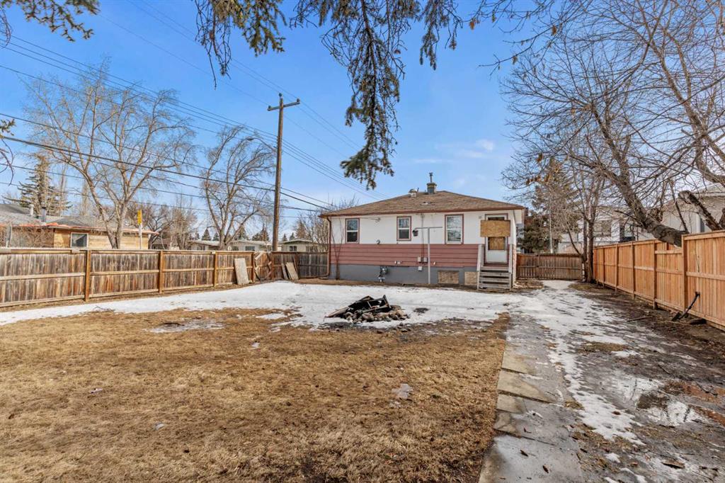 Picture for 1403 43 Street SW