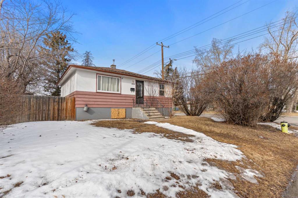 Picture for 1403 43 Street SW