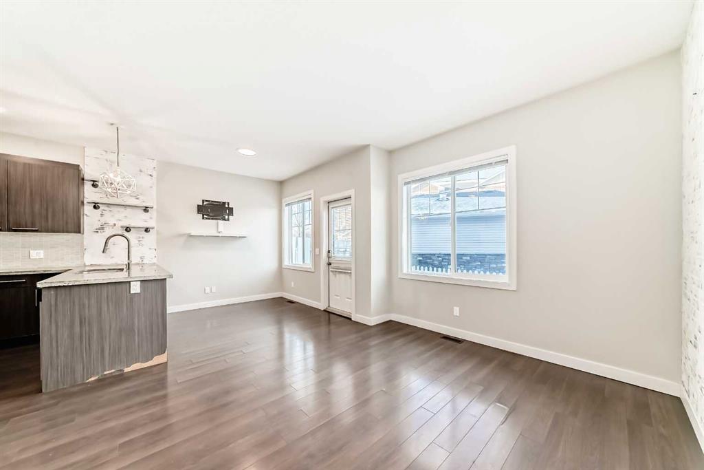 Picture for 115, 300 Marina Drive 