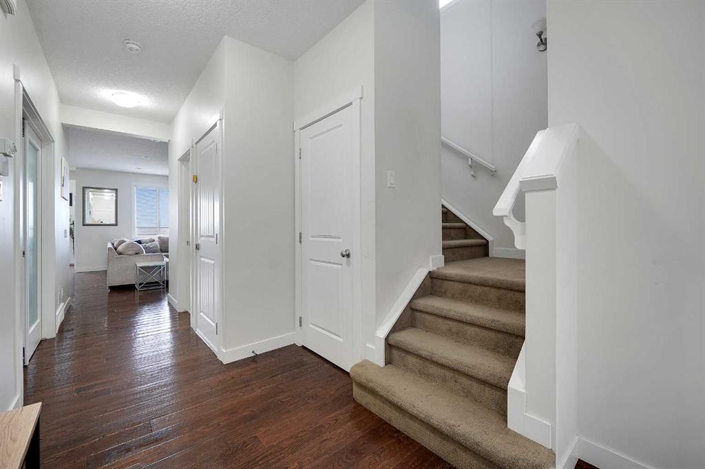 Picture for 129 Covecreek Bay NE