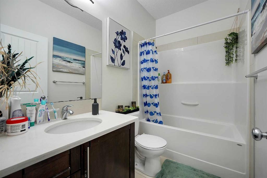 Picture for 129 Covecreek Bay NE