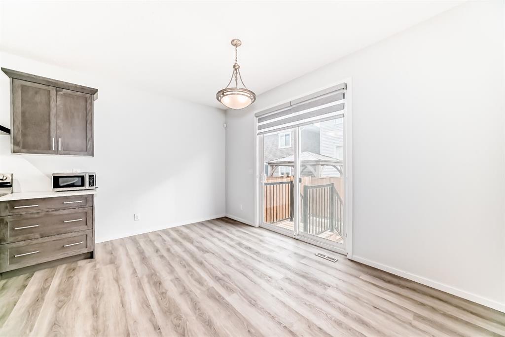 Picture for 140 Carringham Road NW
