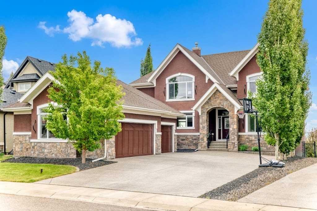 Picture for 96 Cranarch Heights SE