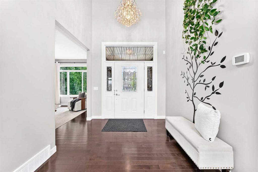 Picture for 96 Cranarch Heights SE