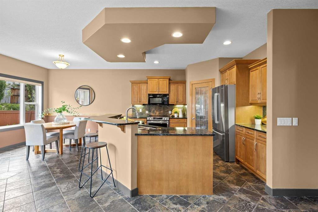 Picture for 139 Tuscany Ridge Close NW