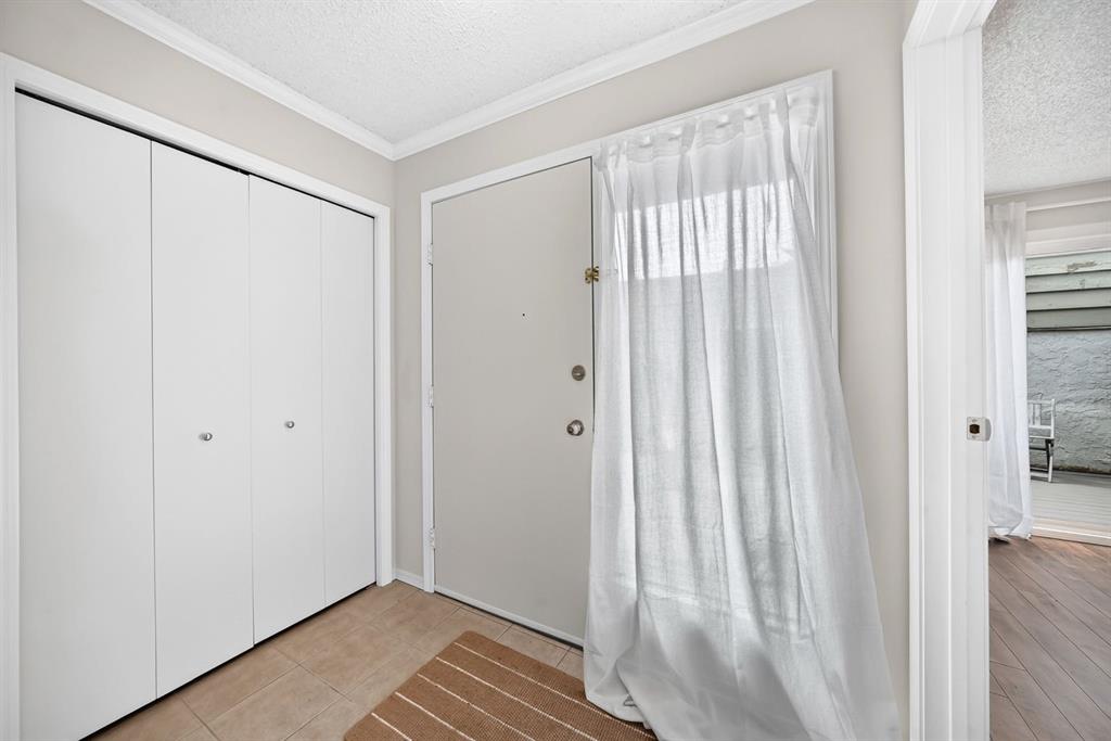 Picture for 502, 5660 23 Avenue NE