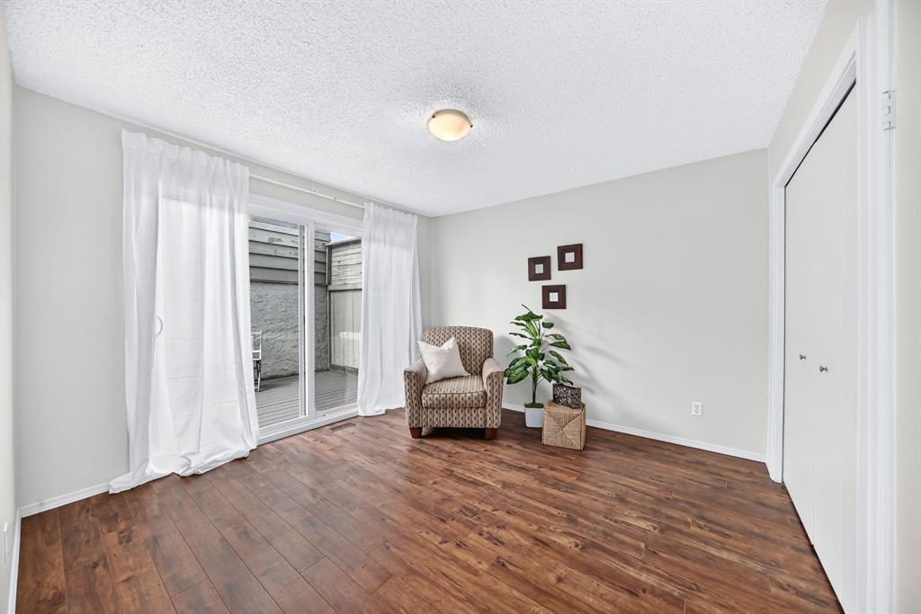 Picture for 502, 5660 23 Avenue NE