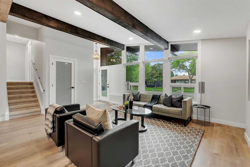 Picture for 10 Atlanta Crescent SE