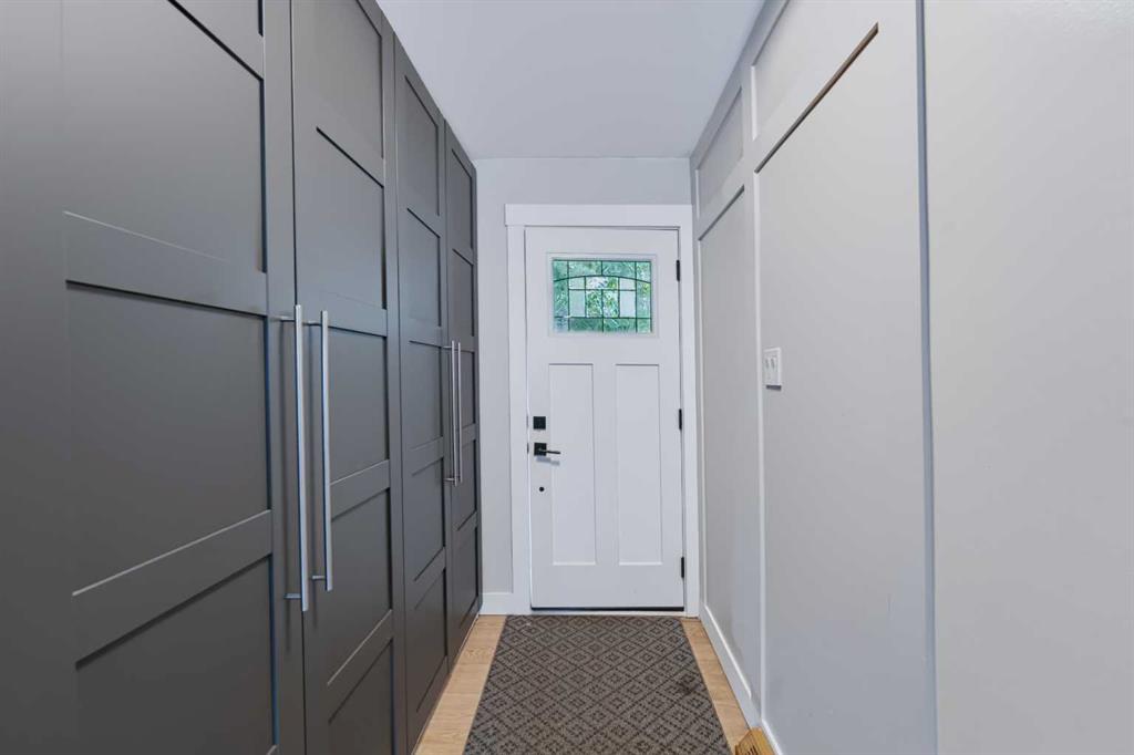 Picture for 115 Flavelle Road SE