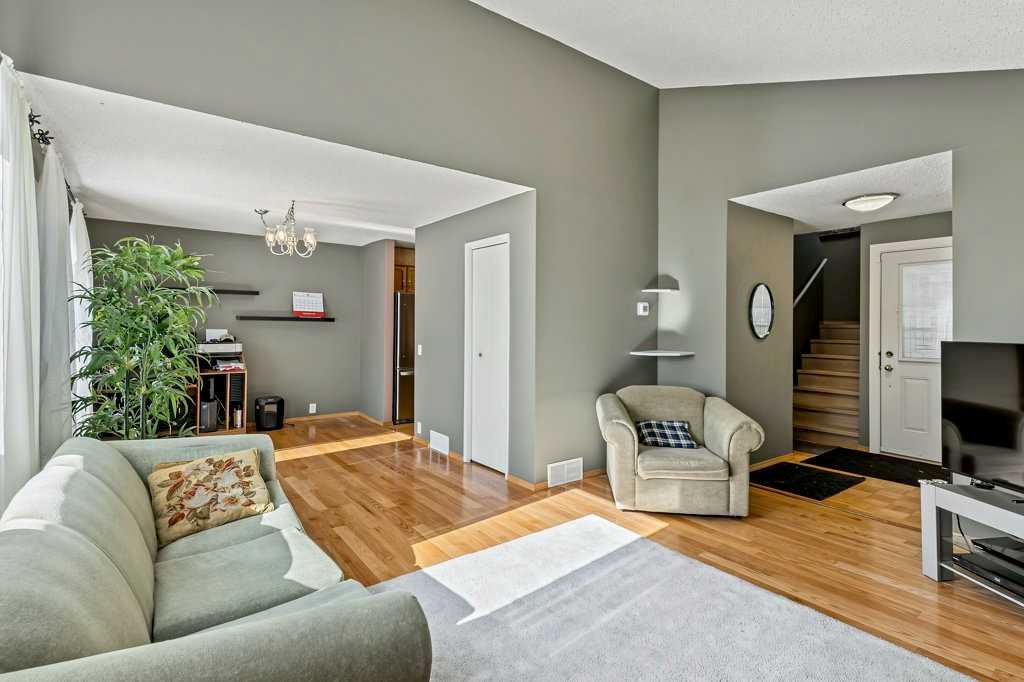 Picture for 28, 76 Cedardale Crescent SW