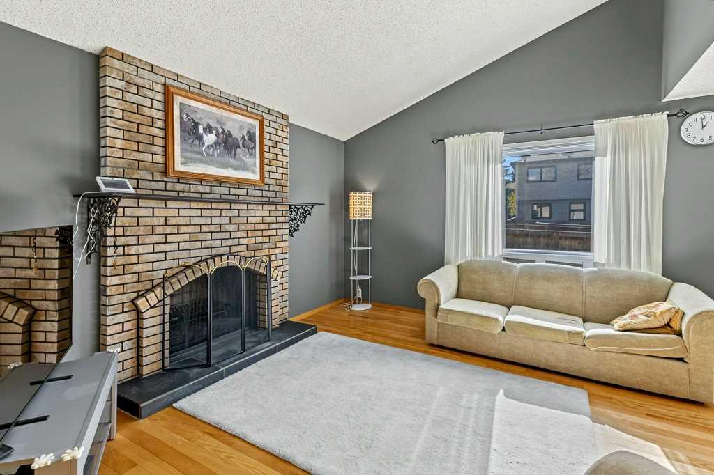 Picture for 28, 76 Cedardale Crescent SW
