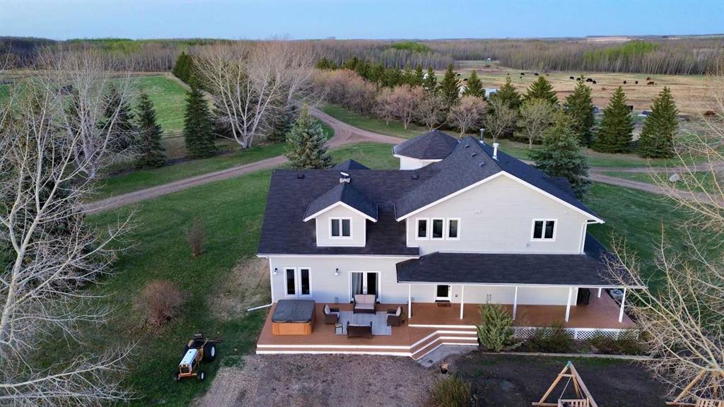 Picture for 40032 Range Road 220  