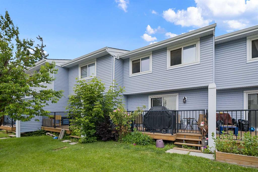 Picture for 3, 195 Manora Place NE