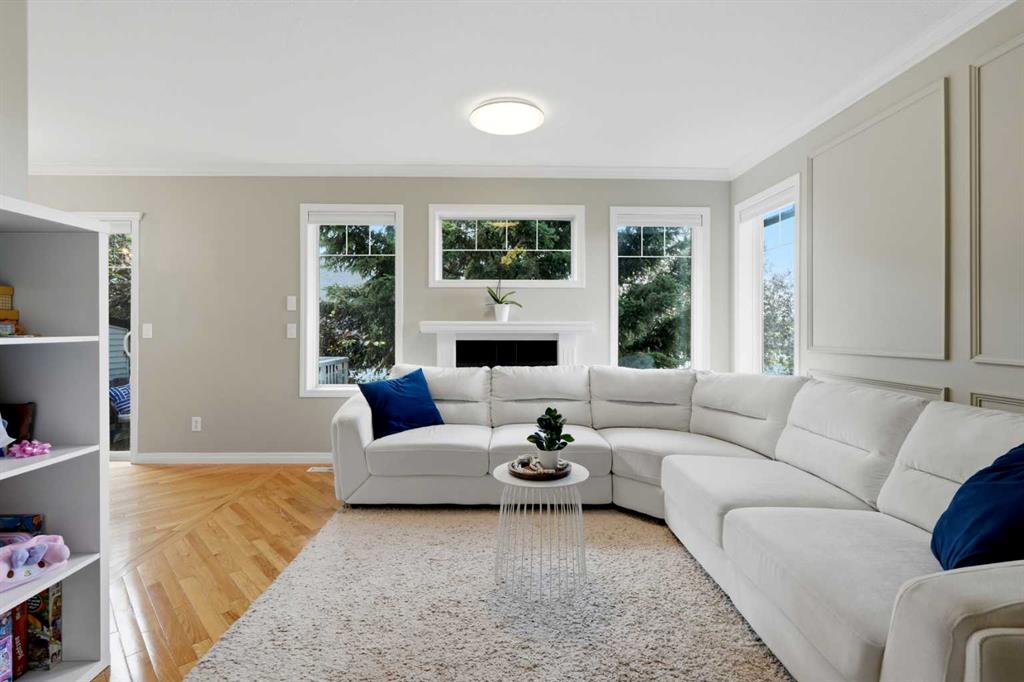 Picture for 18, 15 Silver Springs Way NW