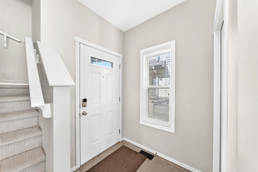 Picture for 277 Saddlecrest Way NE