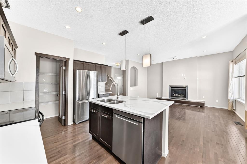 Picture for 277 Saddlecrest Way NE