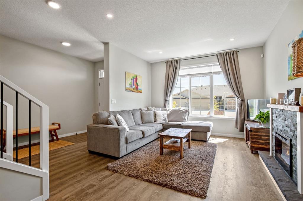 Picture for 30 WOLF Crescent 