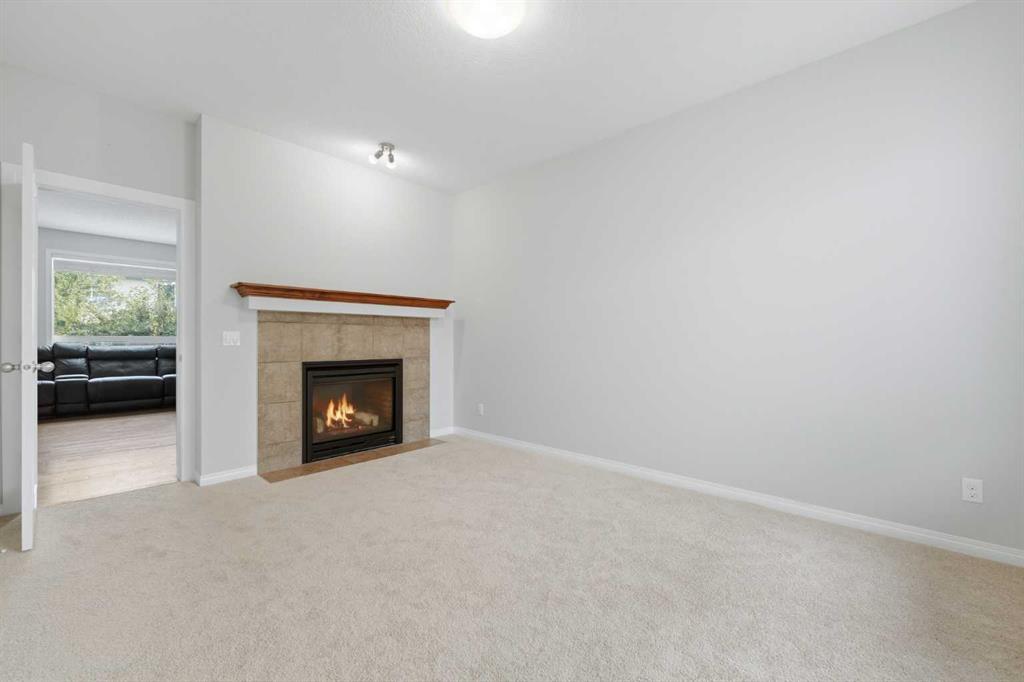 Picture for 38 Silverado Skies Crescent SW