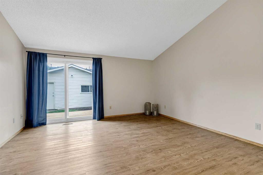 Picture for 1418 Ranchlands Way NW