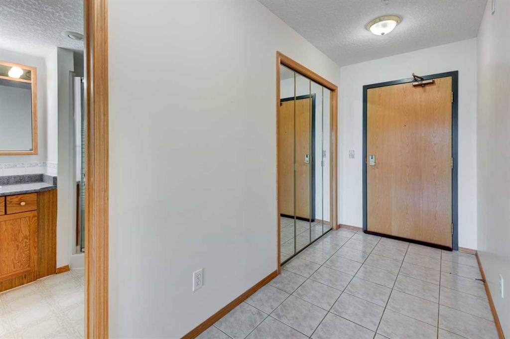 Picture for 220, 7229 SIerra Morena Boulevard SW