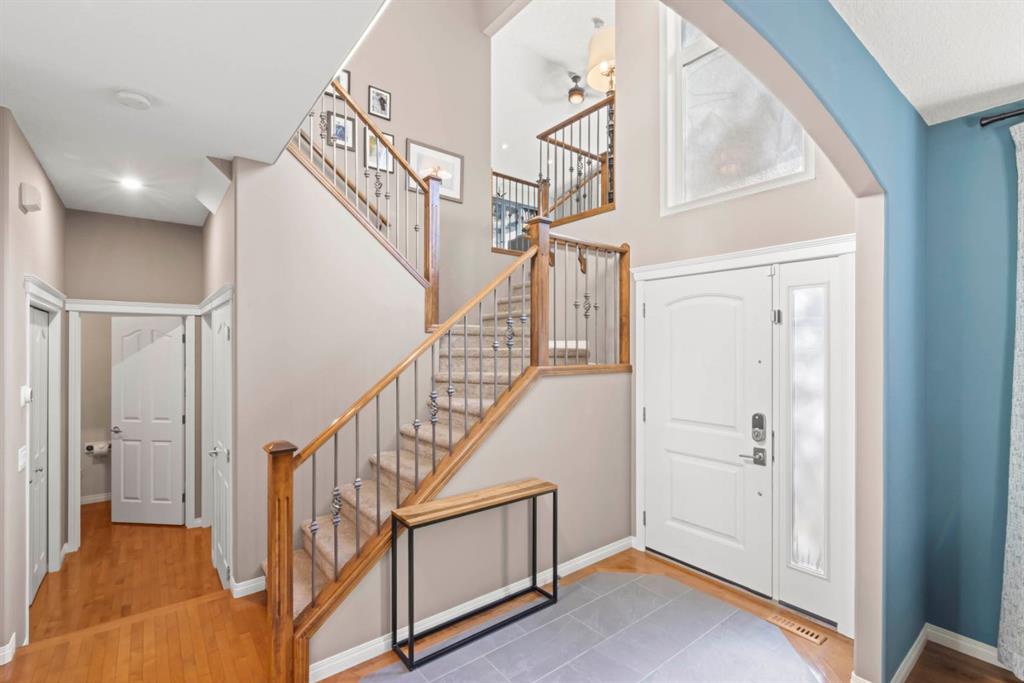 Picture for 1621 Strathcona Drive SW