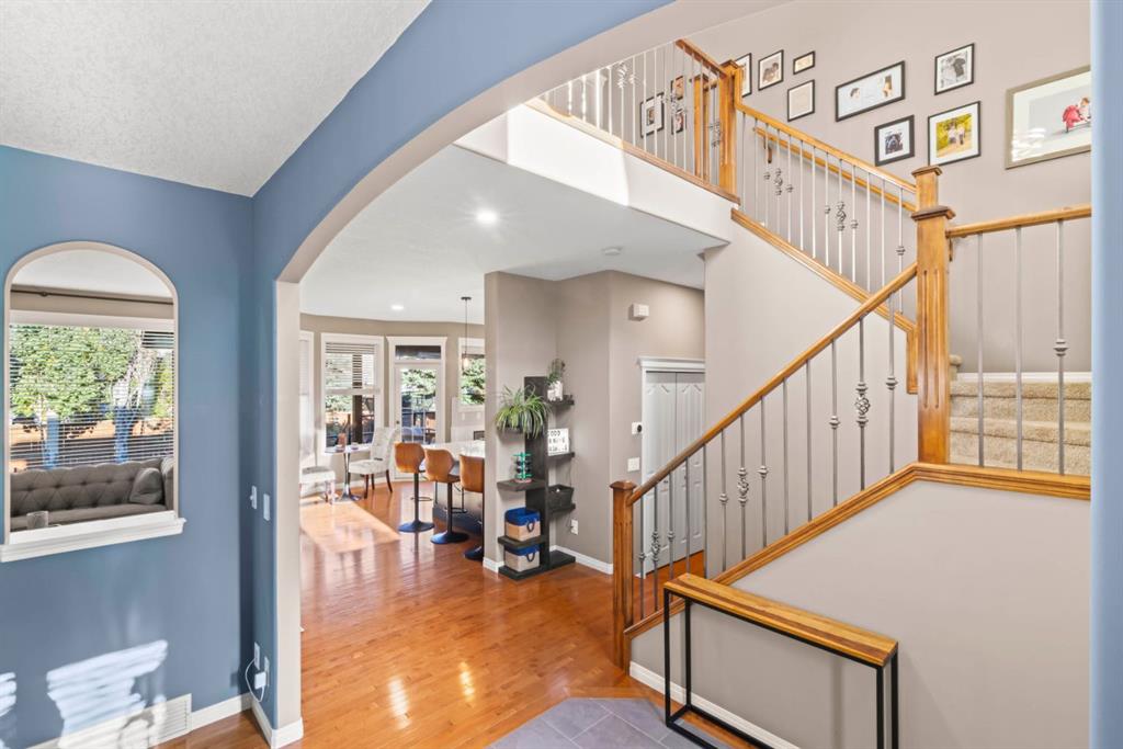 Picture for 1621 Strathcona Drive SW