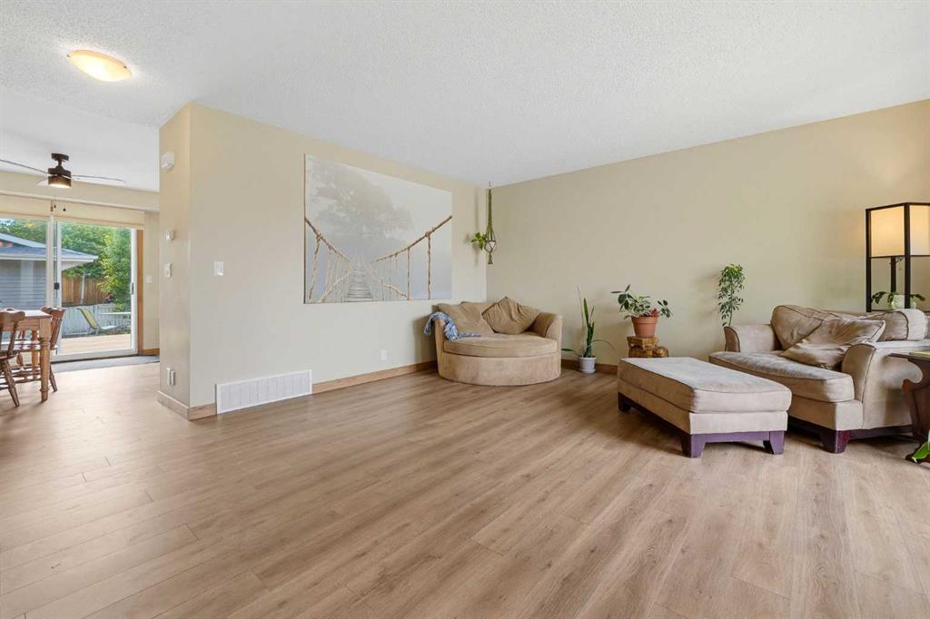 Picture for 10 Carolina Drive 