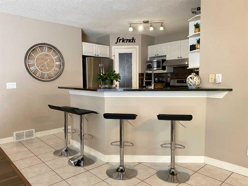 Picture for 10 Elgin Drive SE