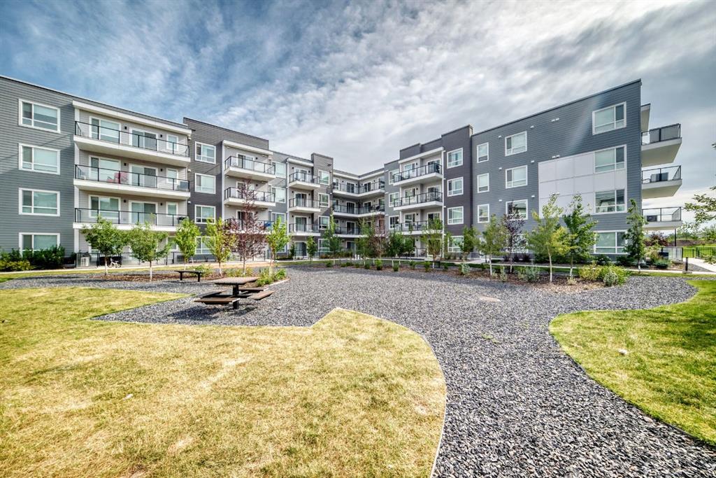 Picture for 2204, 33 Carringham Gate NW