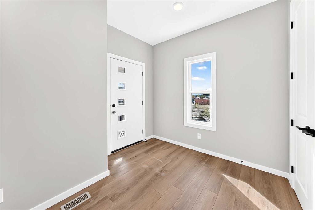 Picture for 2084 Lancaster Heights SE