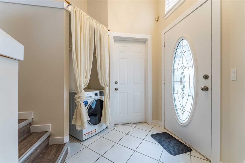 Picture for 206 Saratoga Close NE