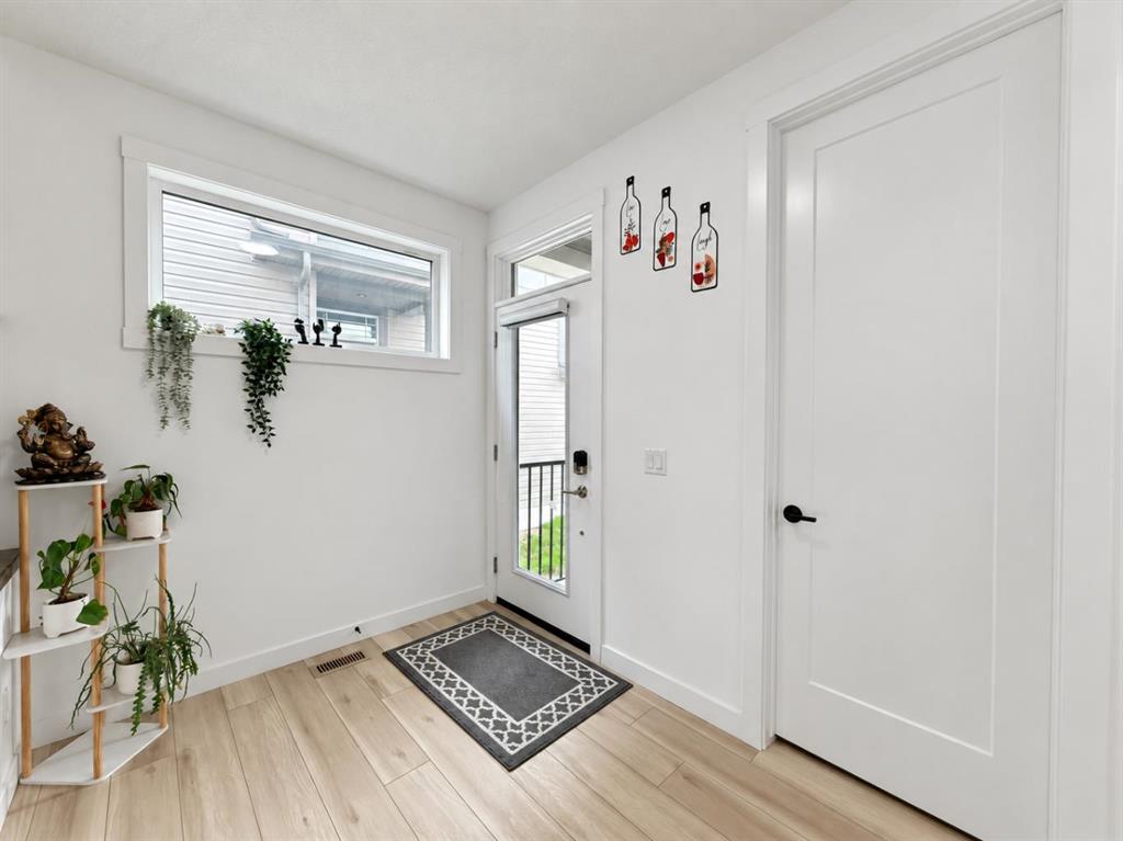 Picture for 72 Calhoun View NE