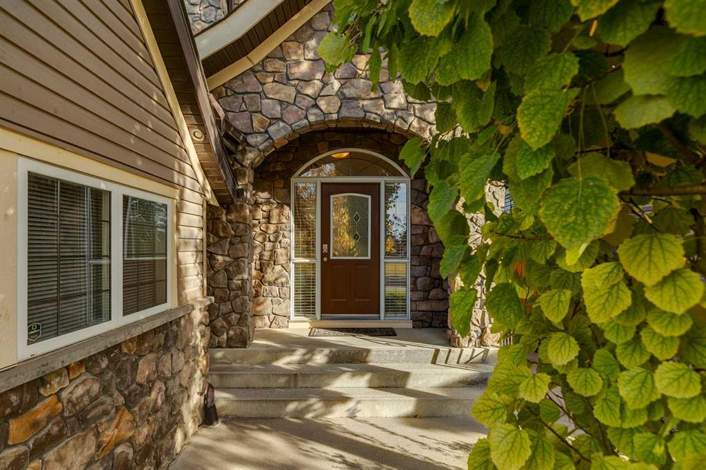 Picture for 270 Cougar Ridge Drive SW