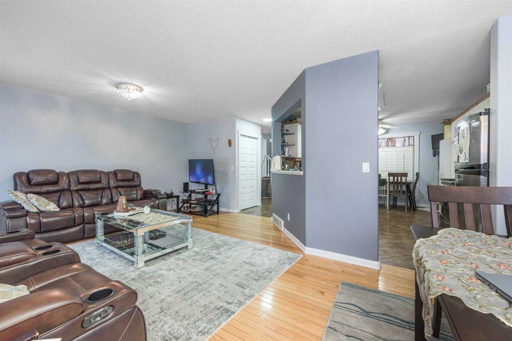 Picture for 3810 Catalina Boulevard NE