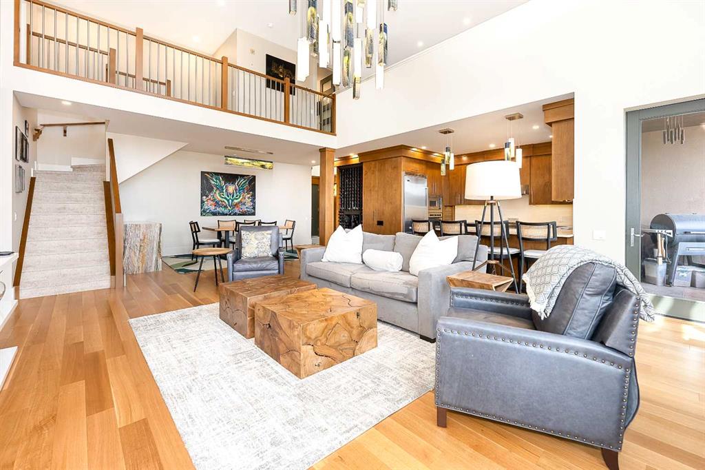 Picture for 303, 1407 Kensington Close NW