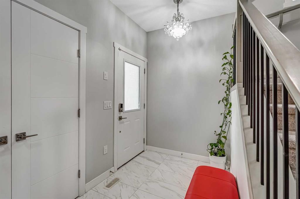 Picture for 349 Corner Meadows Way NE
