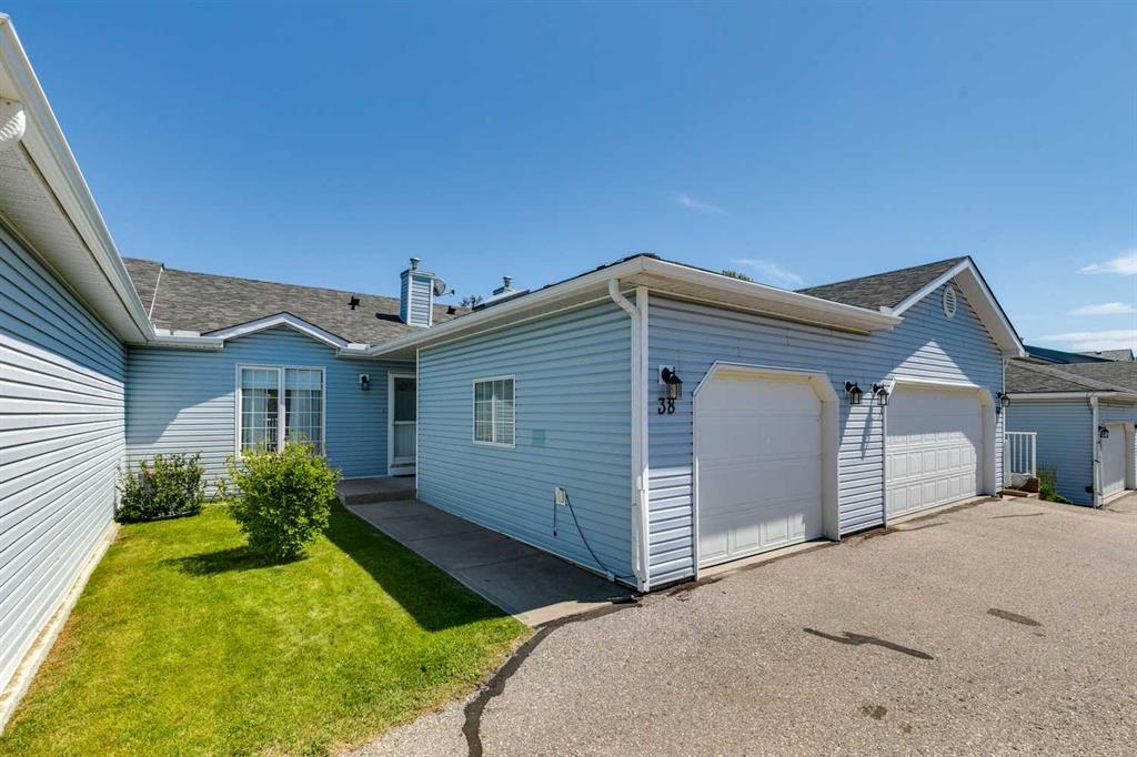Picture for 38, 105 Elm Place 