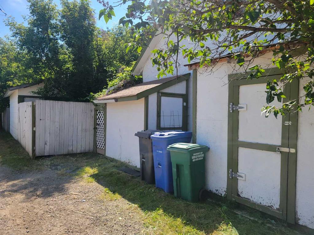 Picture for 1 Elm Avenue 
